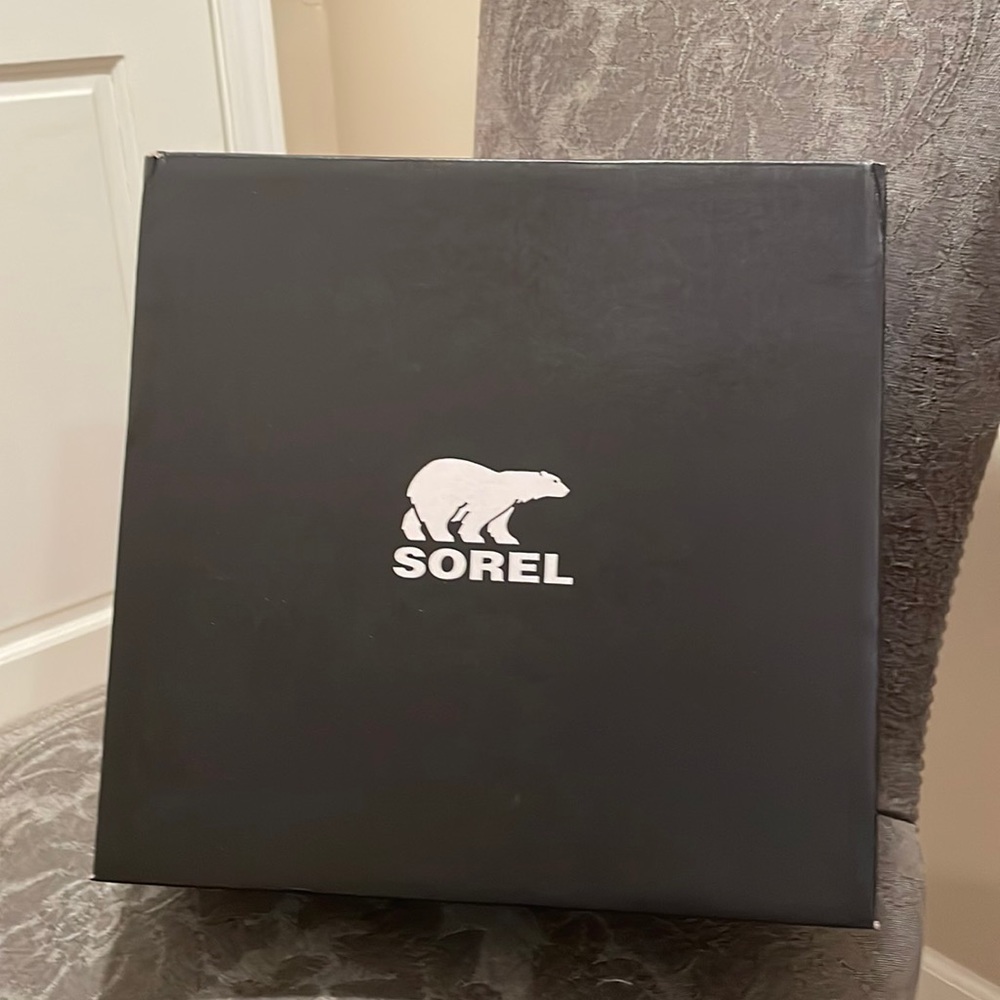 Sorel Joan of Arctic Wedge lll Lexie, tobacco/black. Size 8